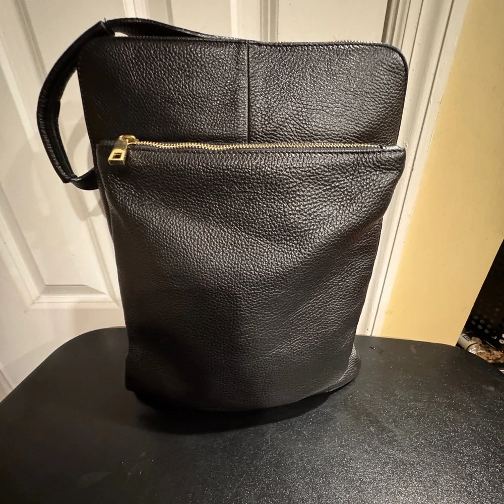 Vera Pelle Classic Black Backpack/ shoulder bag made in Italy NWOT